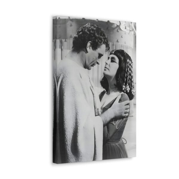 Richard Burton and Elizabeth Taylor In The Film Cleopatra 1963
