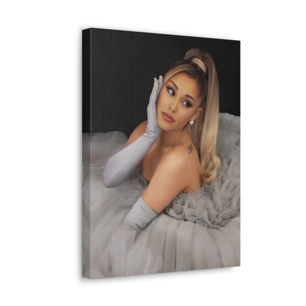 Ariana Grande at Grammys Red Carpet 2020 - Cosmopolitan UK